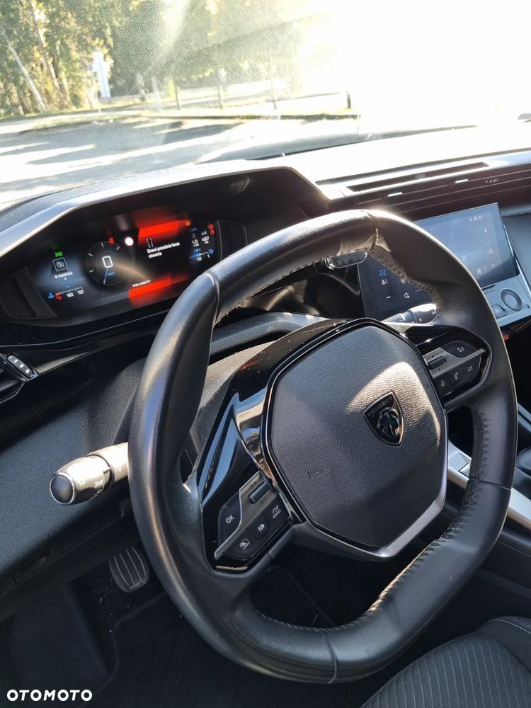Peugeot 308 1.5 BlueHDi Allure S&S - 22