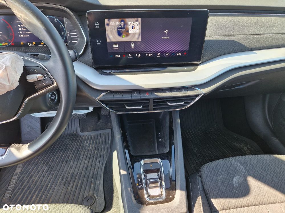 Skoda Octavia 2.0 TDI Style DSG - 13