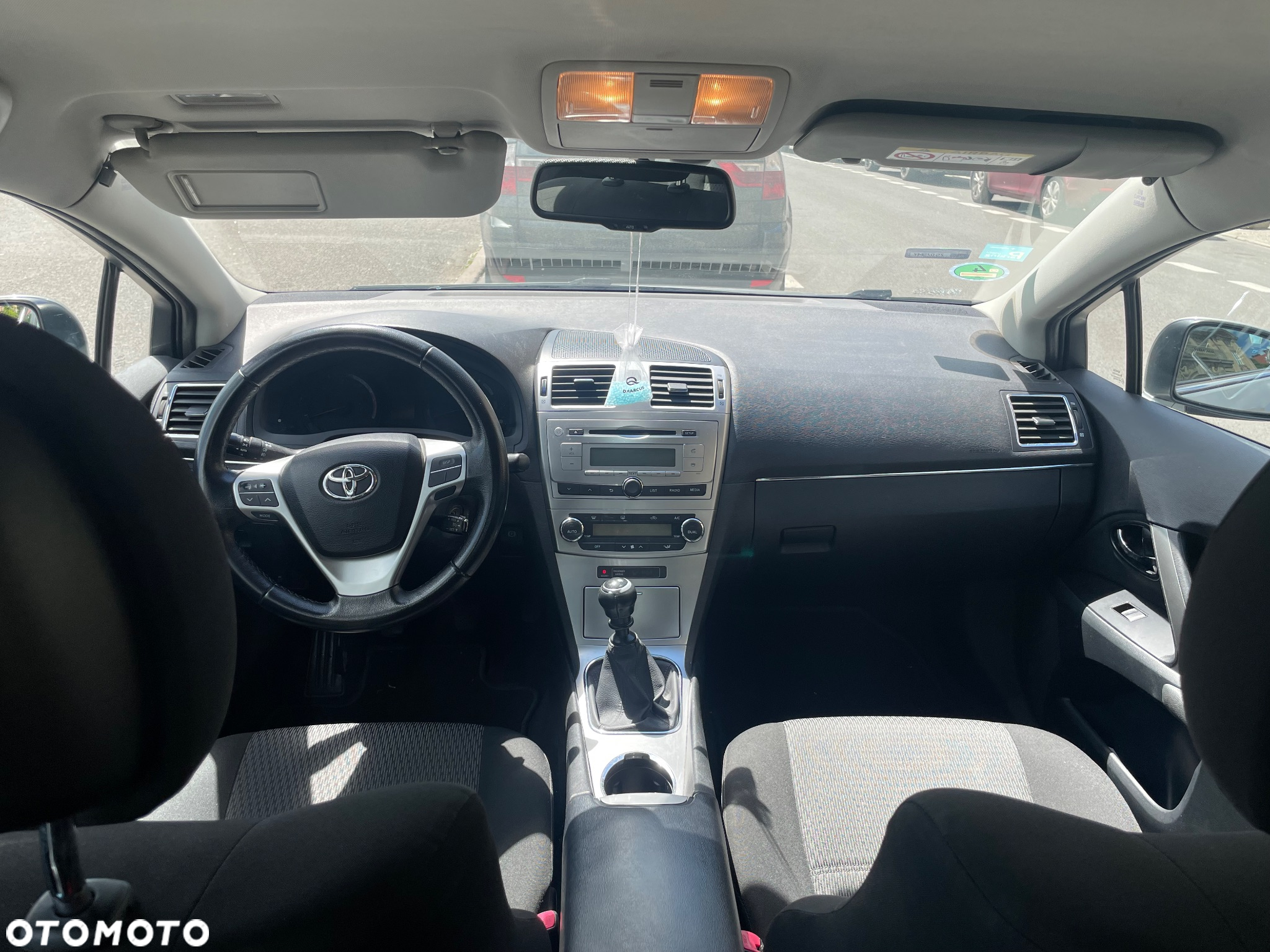 Toyota Avensis - 5