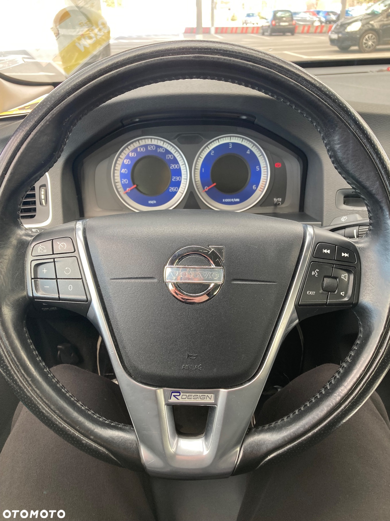 Volvo S60 D4 R-Design - 7