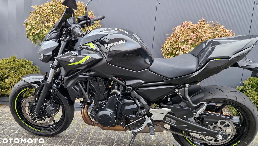 Kawasaki Z 650 - 25