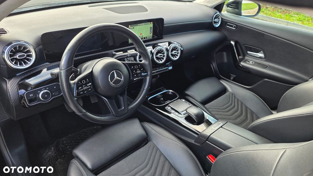 Mercedes-Benz Klasa A 180 7G-DCT - 7