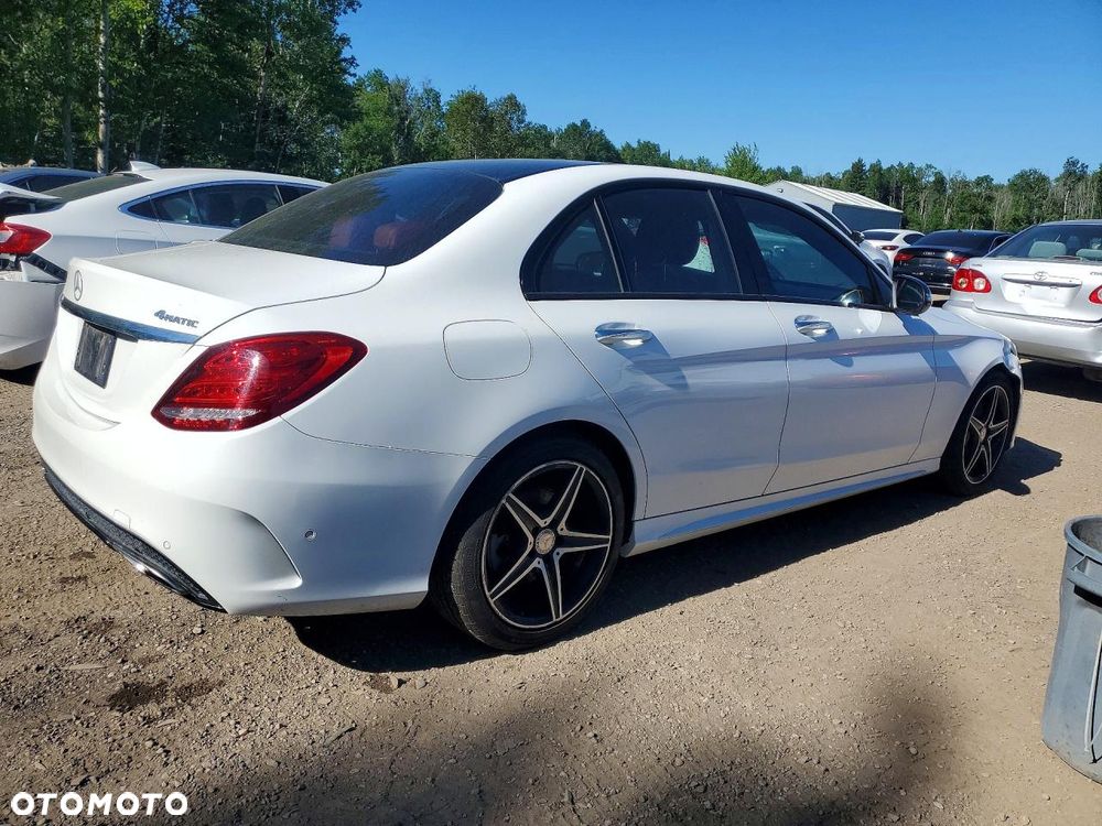 Mercedes-Benz Klasa C 300 7G-TRONIC AMG Line - 4
