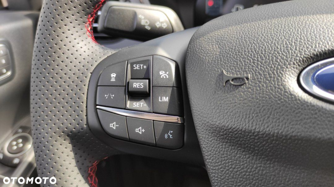 Ford Kuga - 19