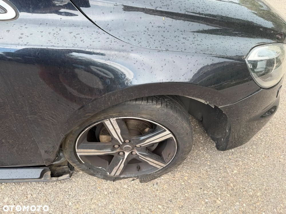 Volvo V40 D2 R-Design - 7