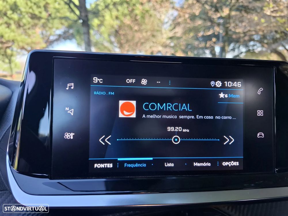 Peugeot 2008 1.2 PureTech Allure Pack - 32