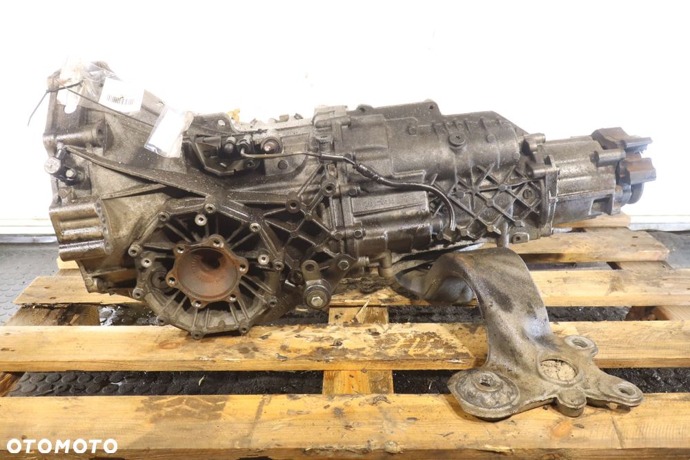 SKRZYNIA BIEGÓW 6 BIEGOWA AUDI A4 B7 3.0TDI 0A3300040F - 4