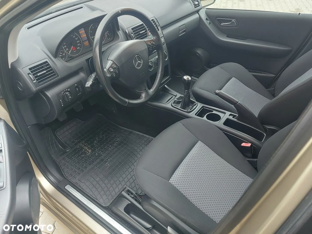 Mercedes-Benz Klasa A 170 Elegance - 9