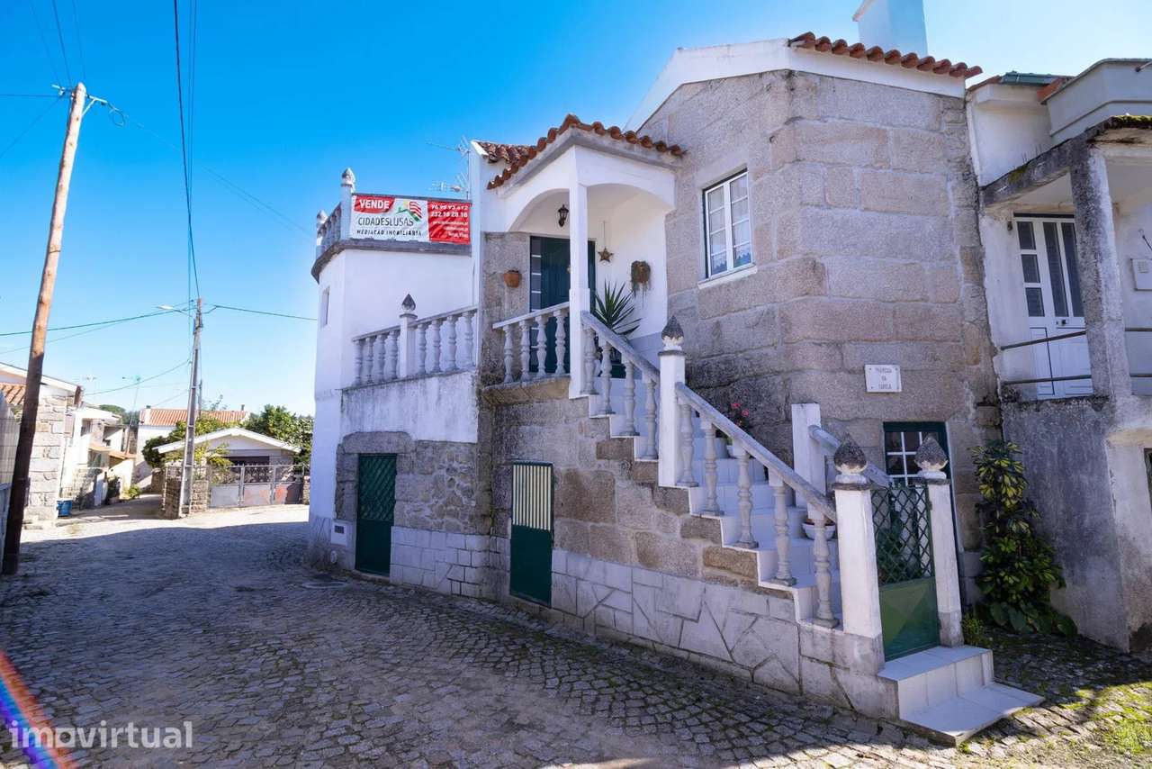 Moradia T4 situada em Vale da Igreja, Paranhos, Seia - Grande imagem: 3/22