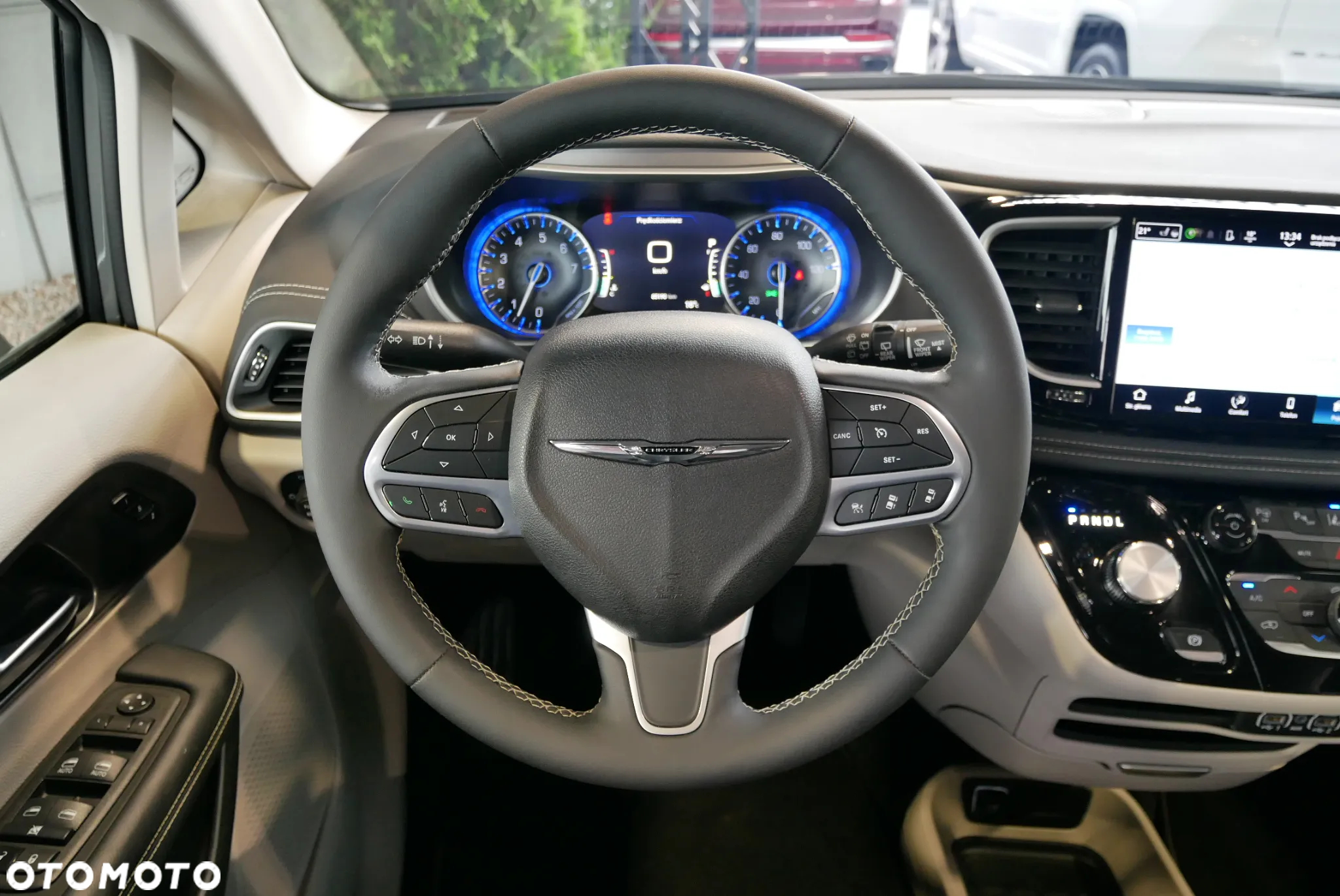 Chrysler Pacifica - 19