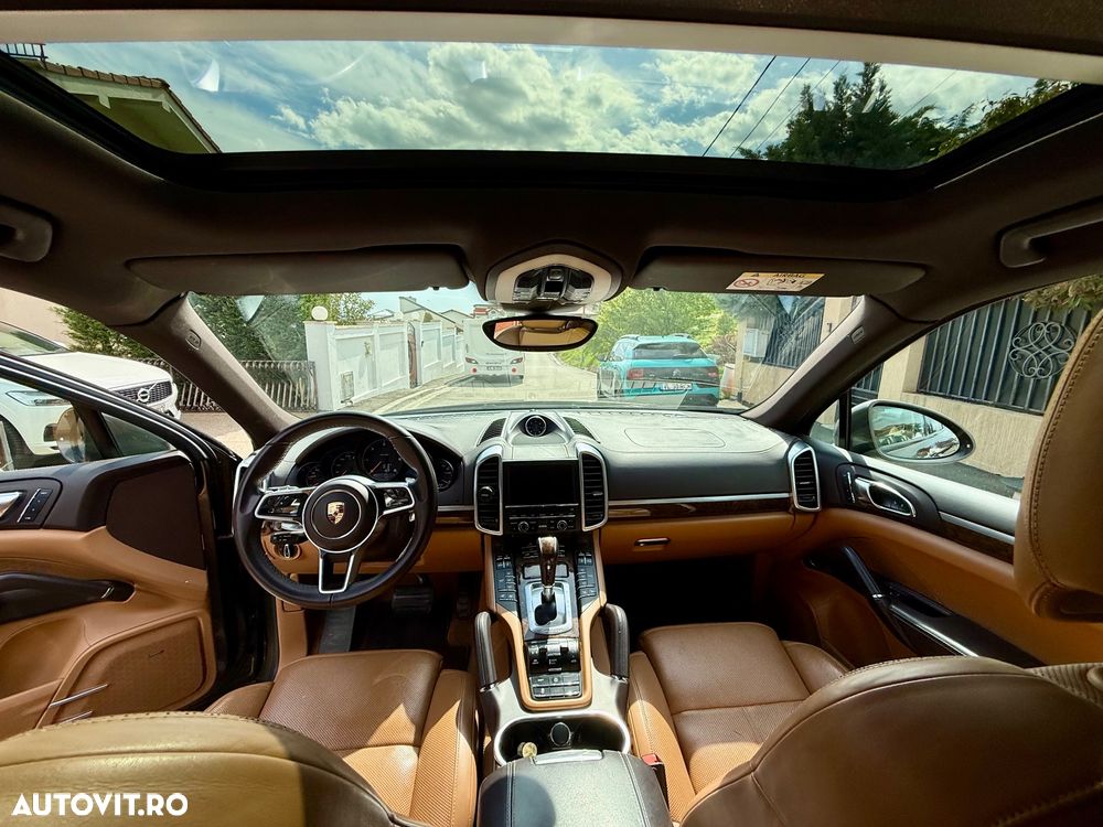 Porsche Cayenne - 18
