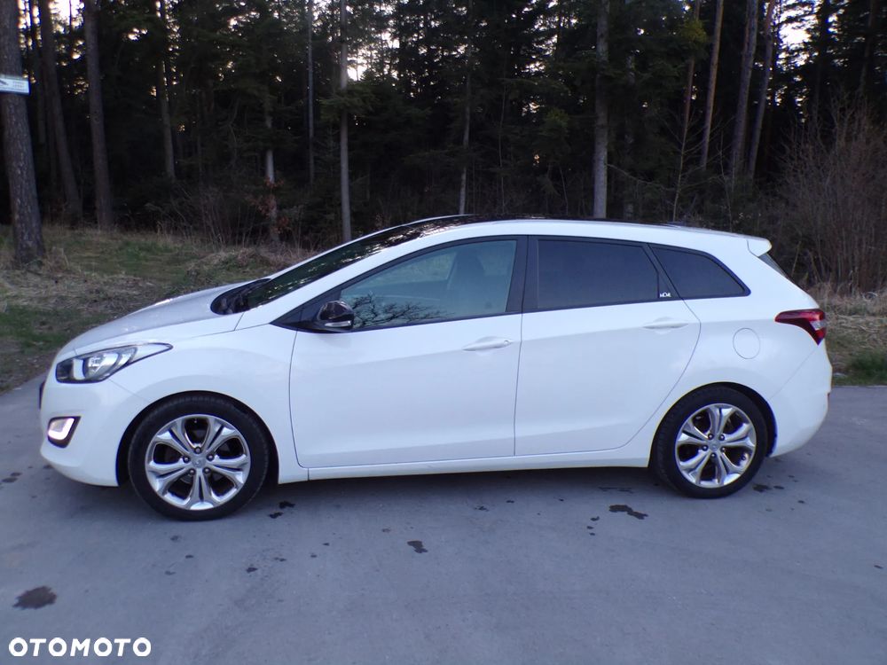 Hyundai i30 blue 1.6 CRDi Classic Navigation - 10