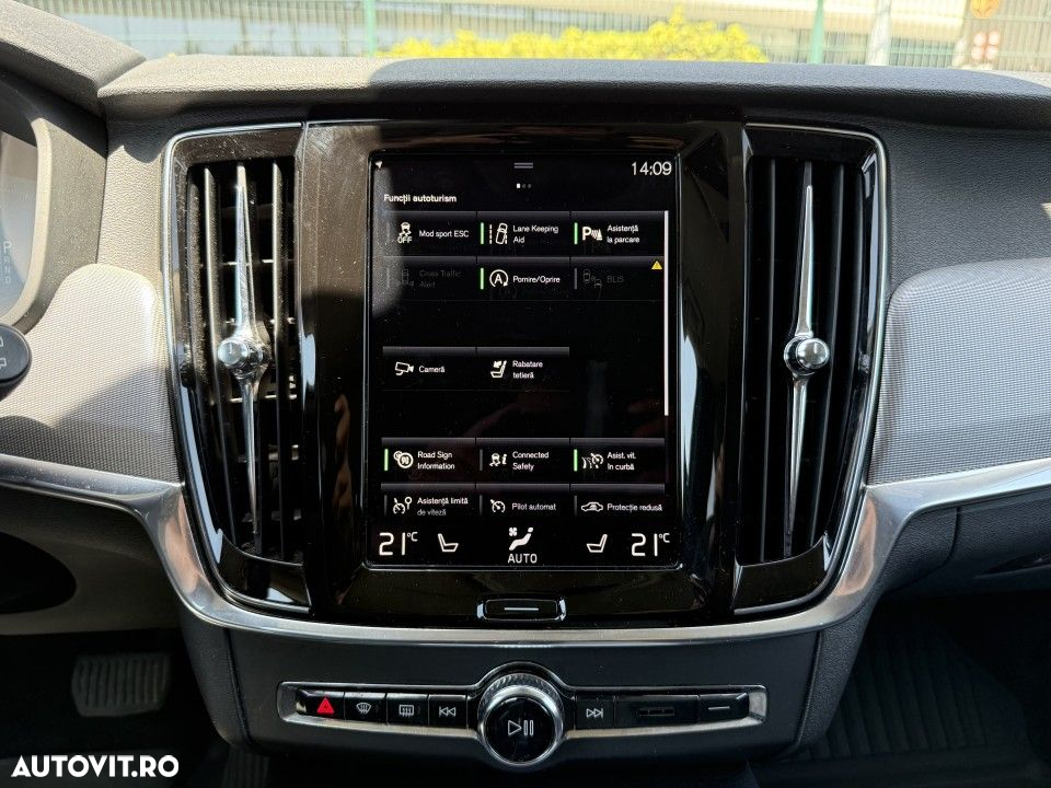 Volvo V90 Cross Country D4 AWD Geartronic - 28