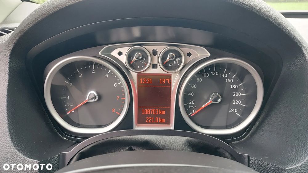 Ford Kuga 2.5 Trend - 13