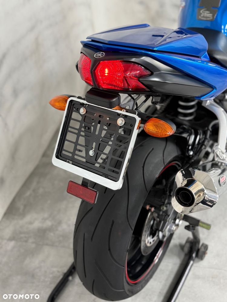 Yamaha FZ - 33