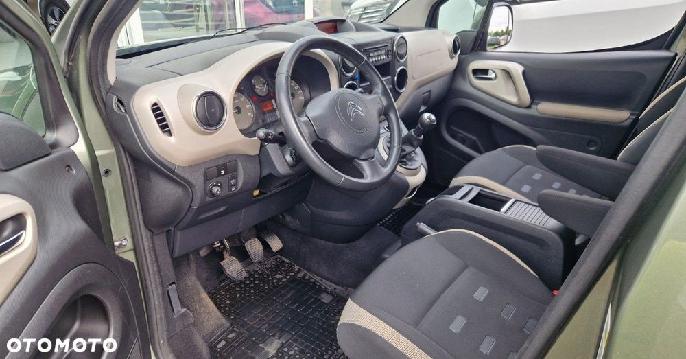 Citroën Berlingo Multispace HDi 115 FAP XTR - 24