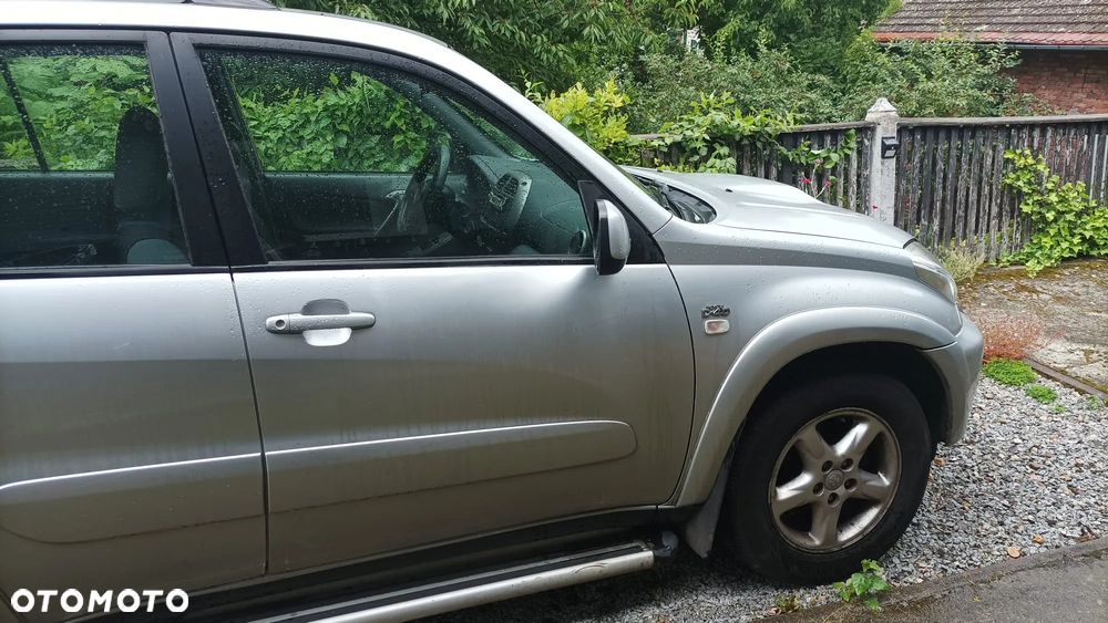 Toyota RAV4 2.0 D-4D 4x4 - 6
