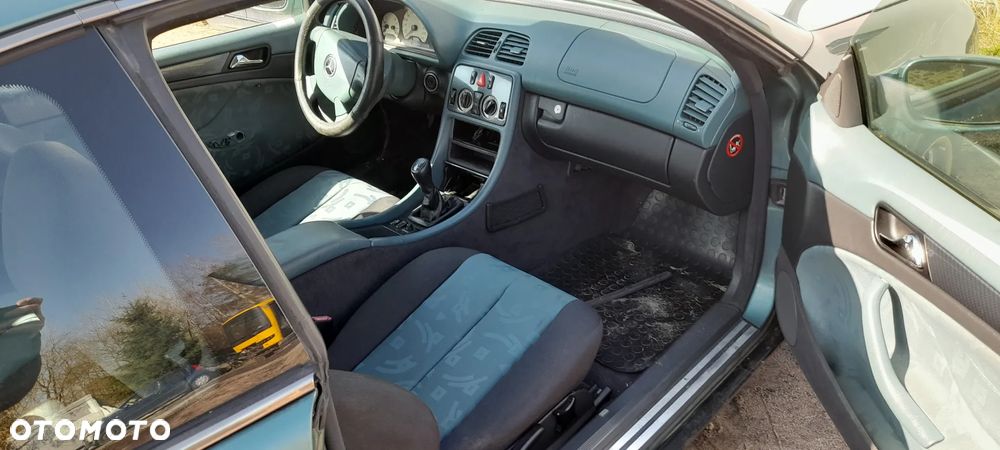 ZDERZAK TYLNY MERCEDES CLK W208 - 4