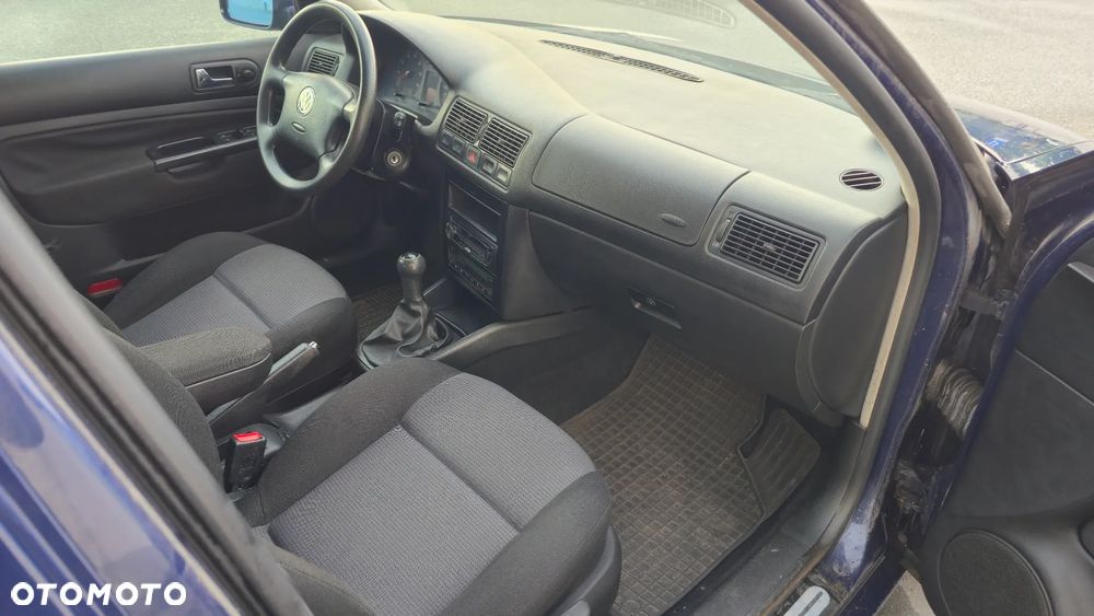 Volkswagen Golf 1.6 Basis - 14