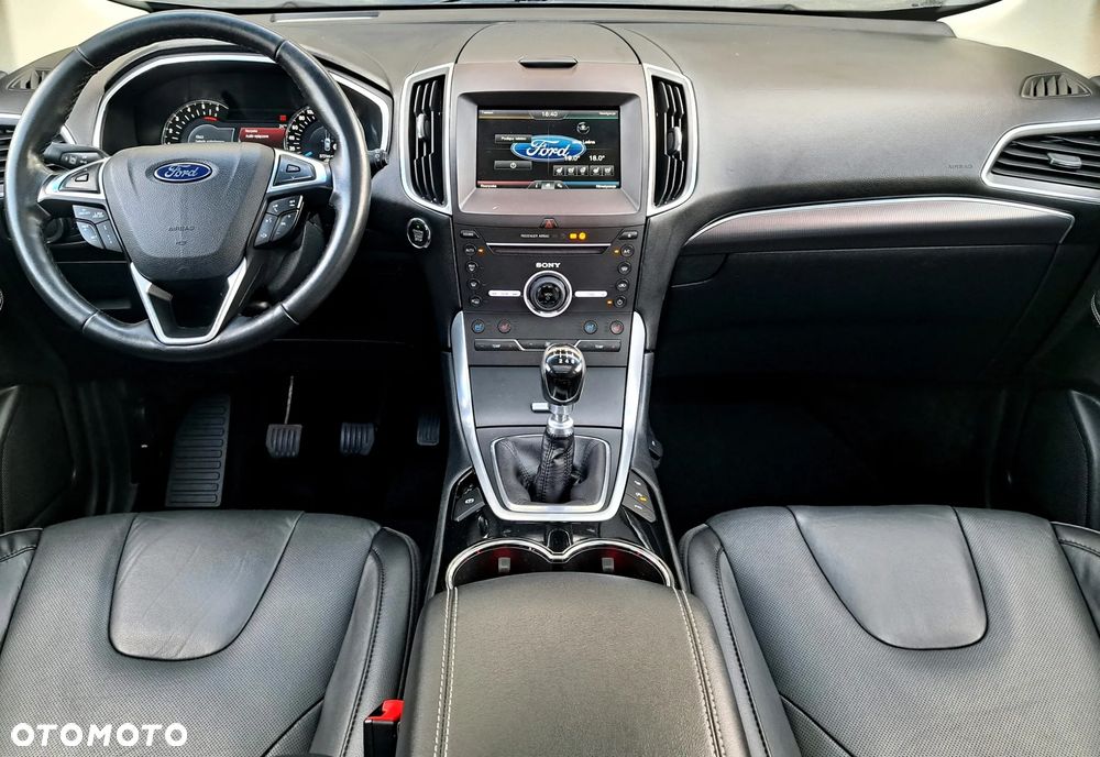 Ford Edge - 5