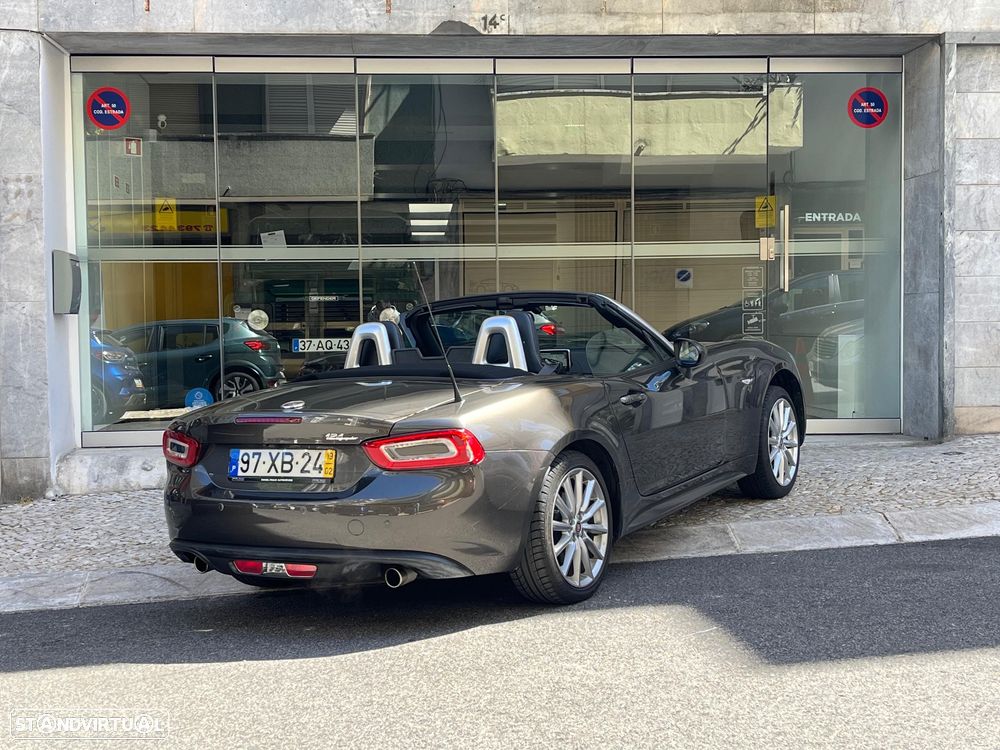 Fiat 124 Spider - 3