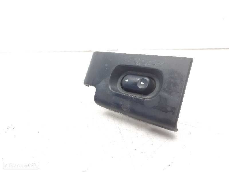 COMANDO ELEVADOR DE VIDRO TRASEIRO DIREITO LAND ROVER FREELANDER 2005 -M24445 - 1