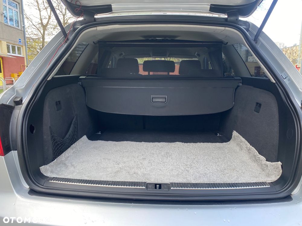 Audi A4 Avant 1.8 T quattro - 13