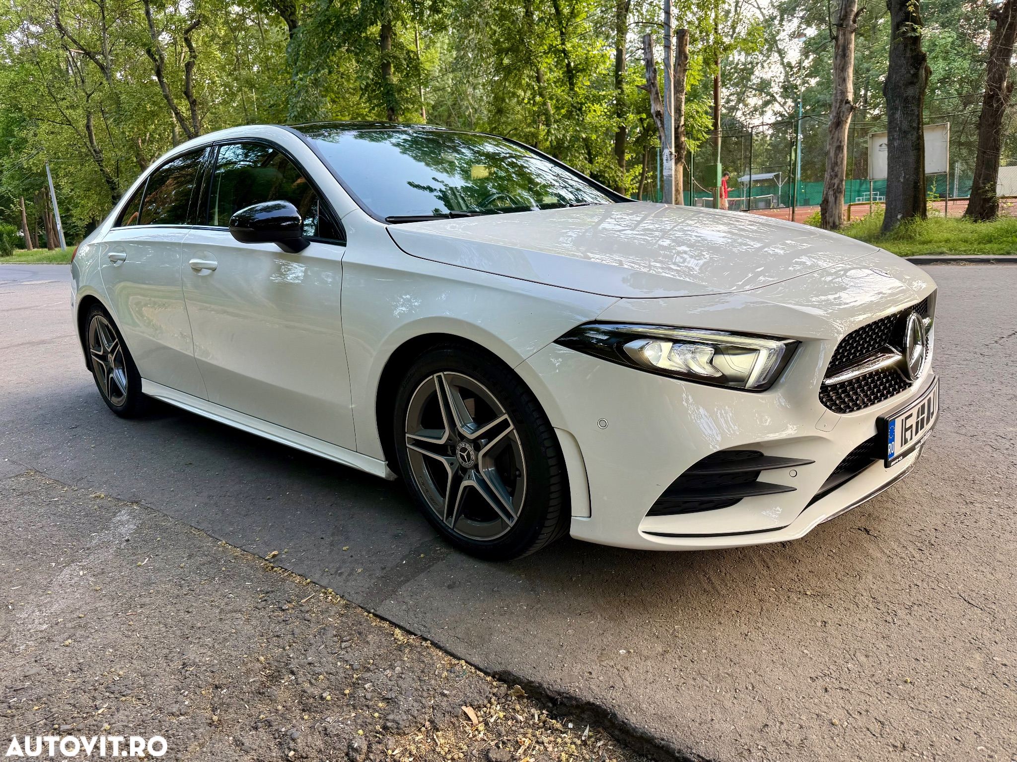 Mercedes-Benz A 180 d 7G-DCT AMG Line - 10