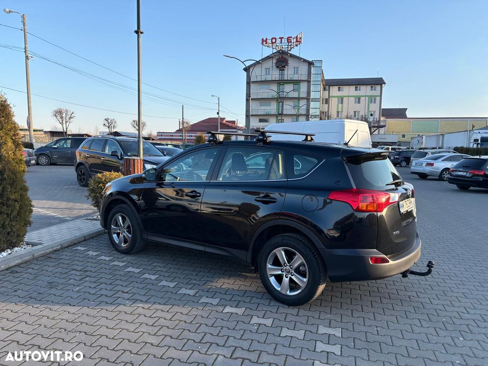 Toyota RAV4 2.0 D-4D 2WD Comfort - 2