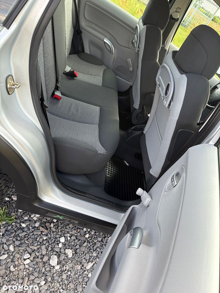 Citroën C3 1.4 16V Senso Drive X-TR - 9
