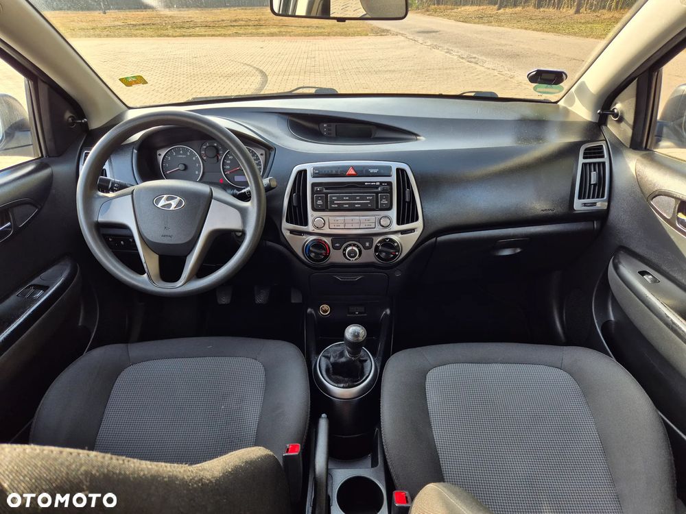 Hyundai i20 1.2 - 8