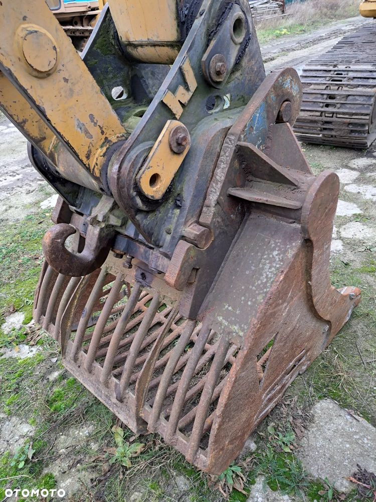 Caterpillar 318BL - 17