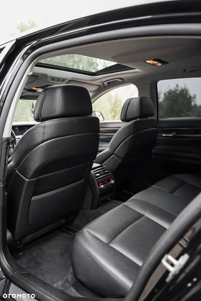 BMW Seria 7 730d - 18