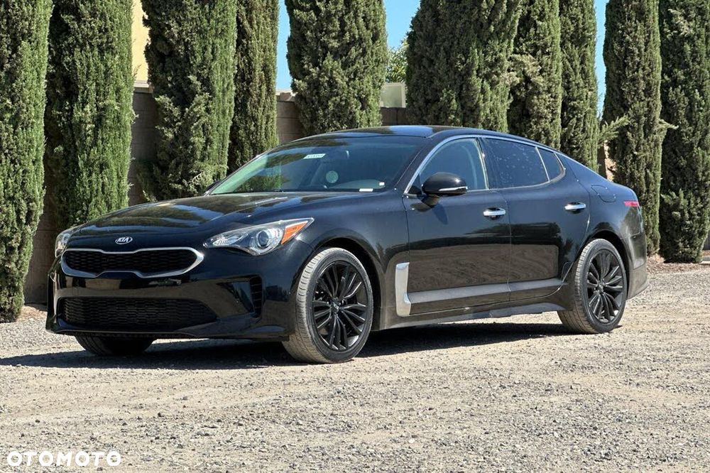 Kia Stinger - 4