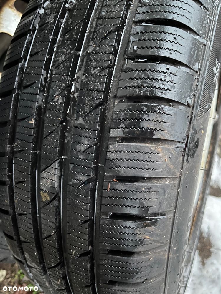 Dacia Duster SCe 115 4x2 Essentiel - 29