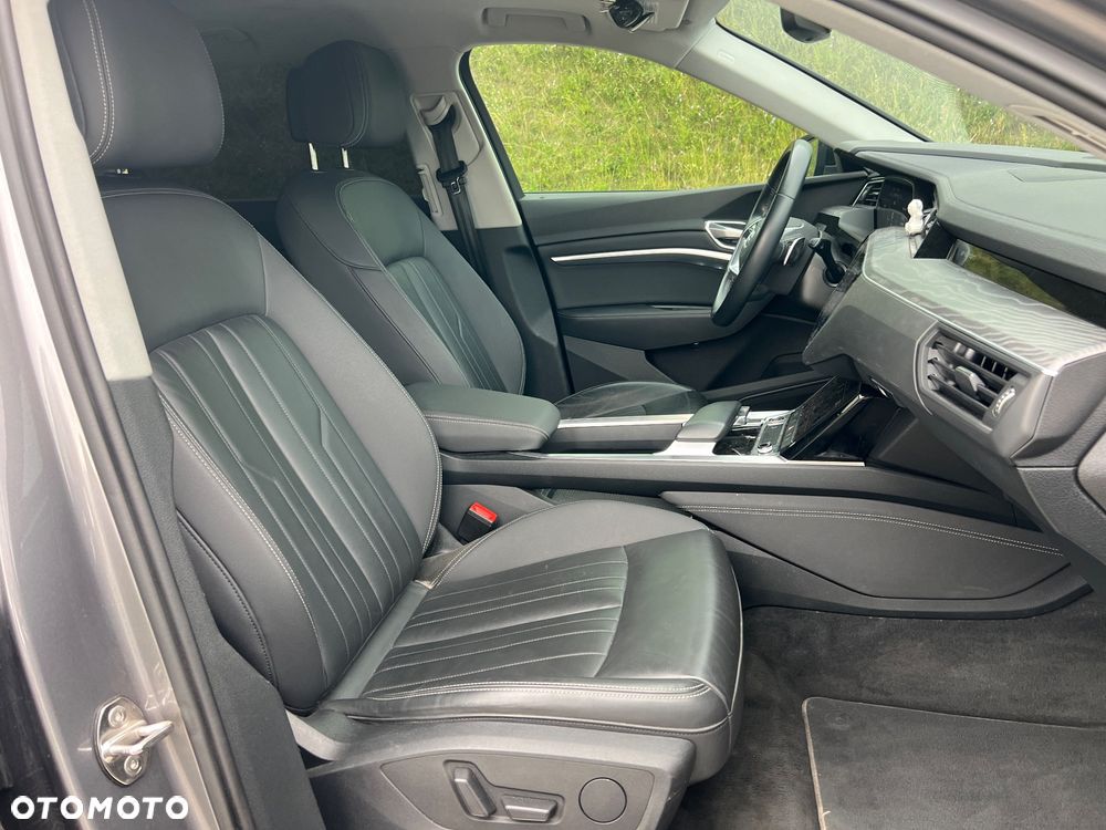 Audi e-tron 50 Quattro - 23