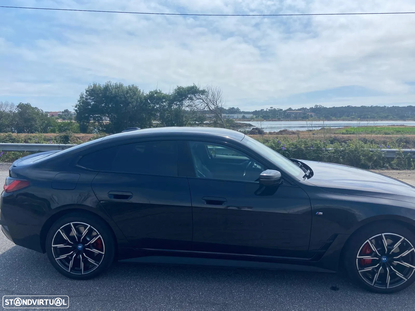 BMW i4 eDrive40 Pack Desportivo M - 2