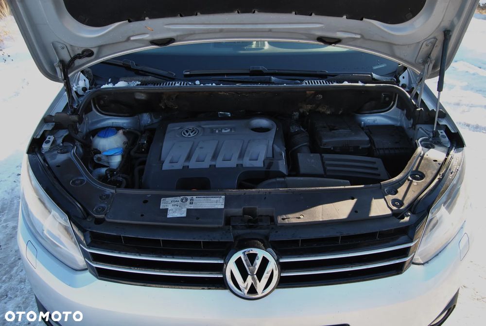 Volkswagen Touran 1.6 TDI DPF STYLE - 13