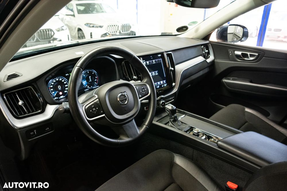 Volvo XC 60 D4 Momentum - 27