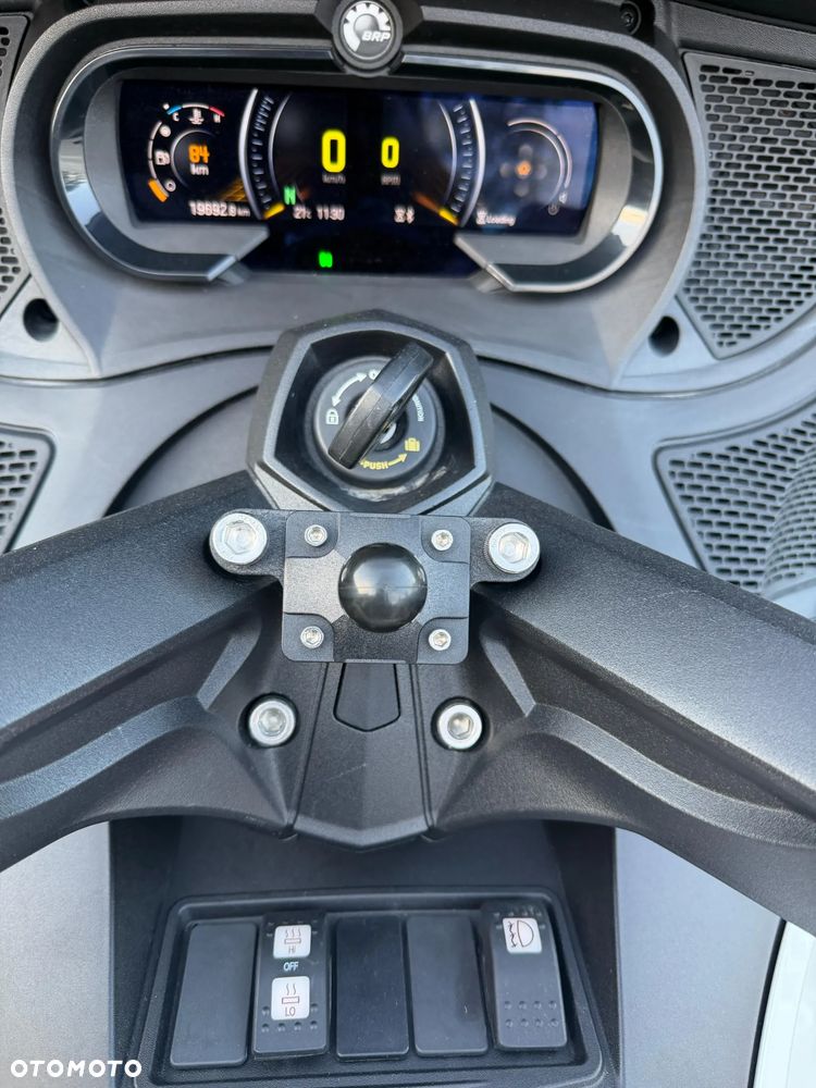 Can-Am Spyder - 7