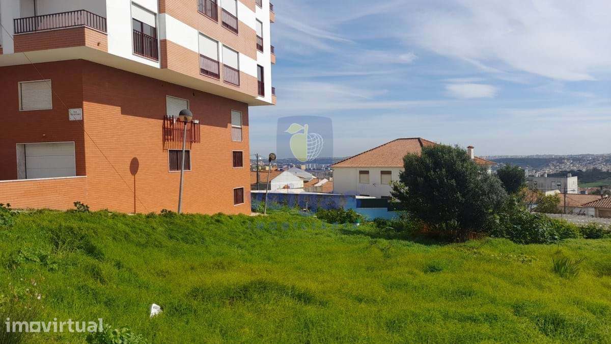 Terreno Mina de Água - Grande imagem: 2/9