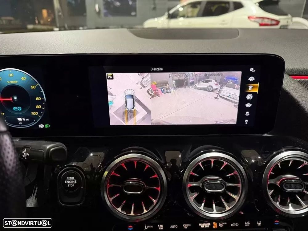 Mercedes-Benz GLA 250 e 8G-DCT AMG Line - 14