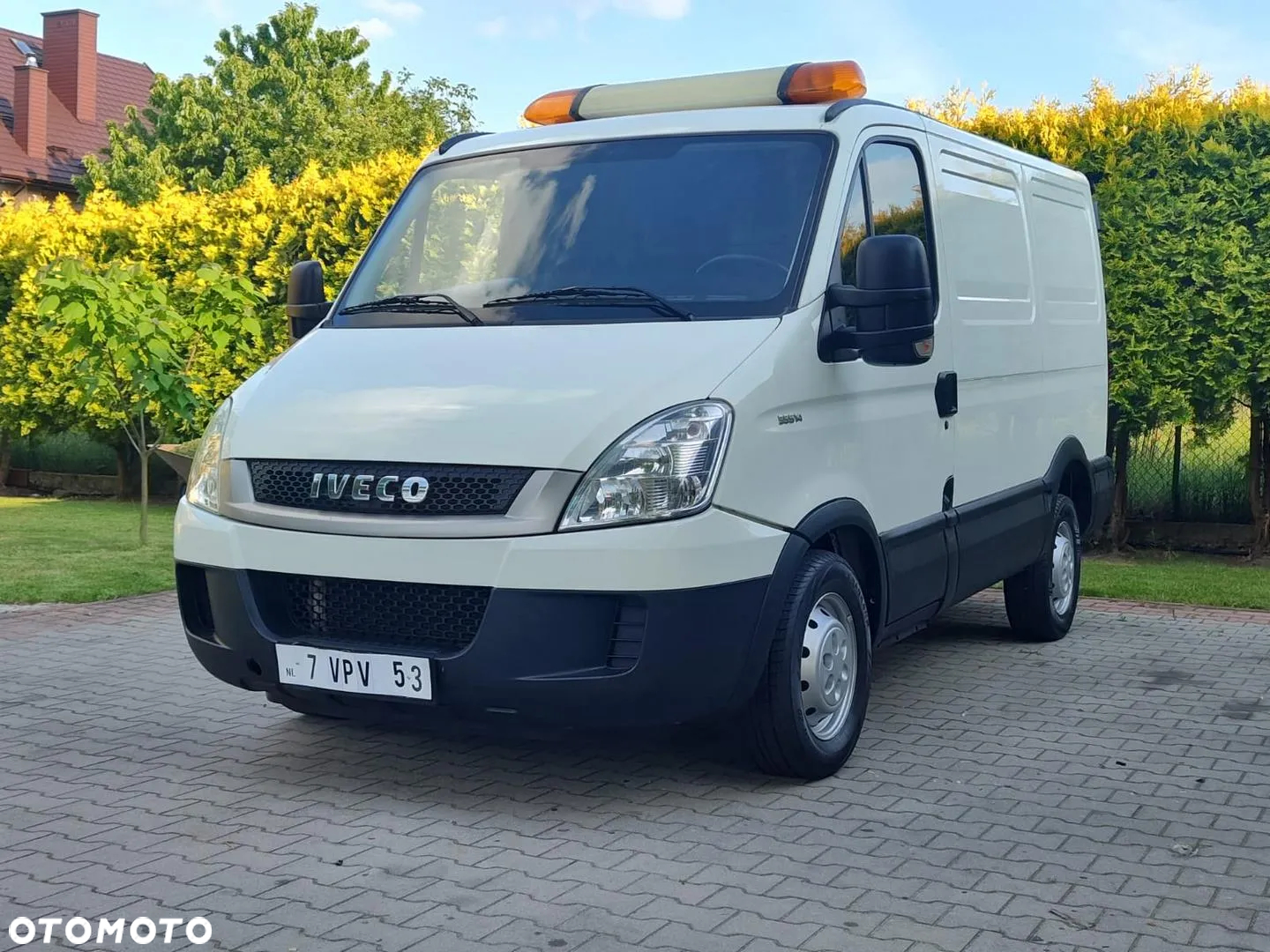 Iveco 35C13 - 2