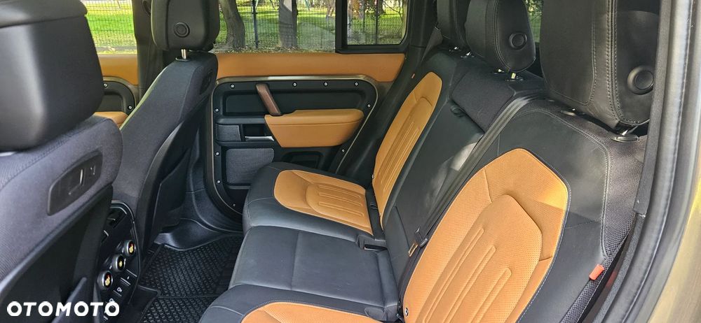Land Rover Defender 110 P400e X-Dynamic SE - 23