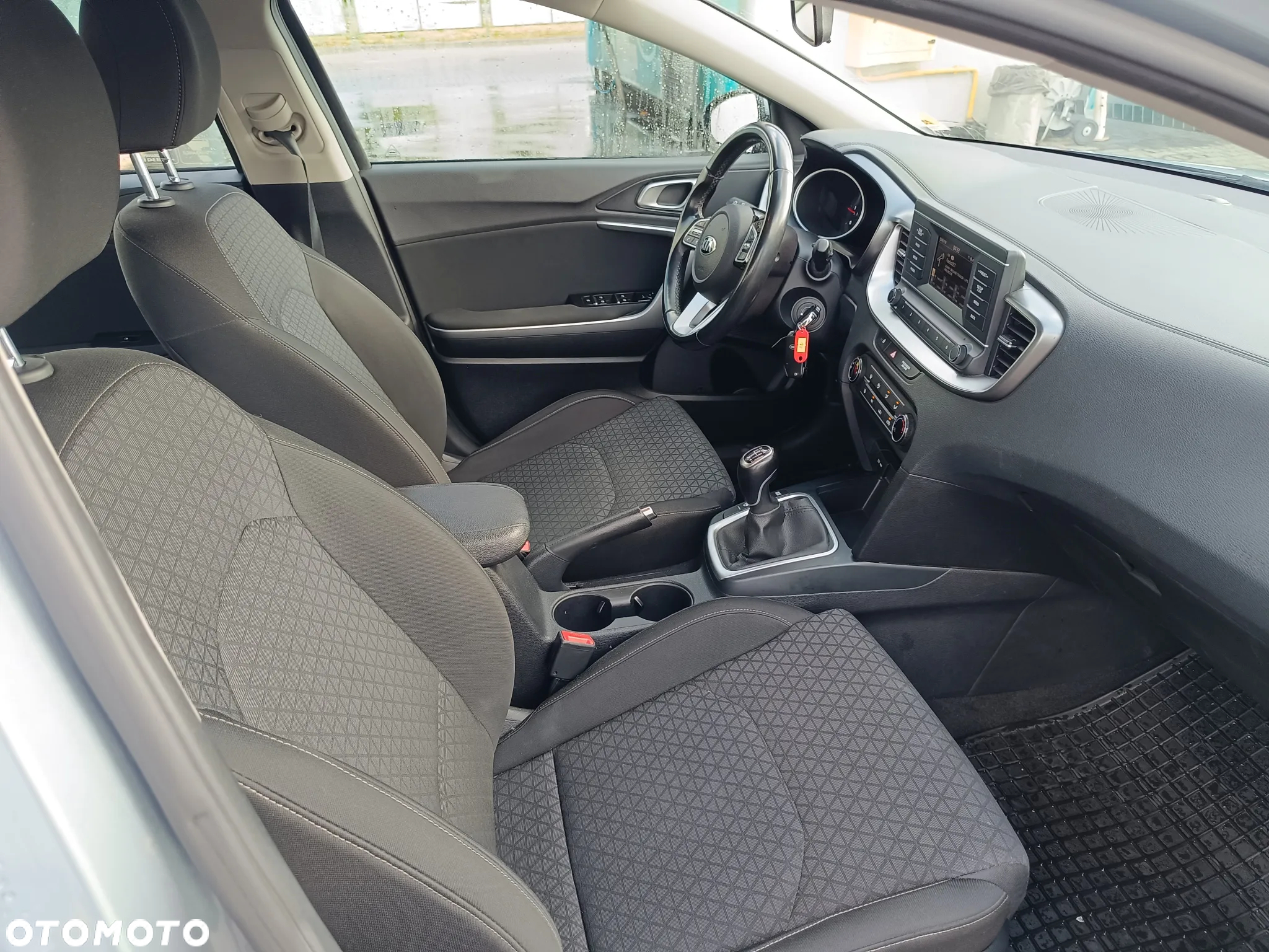 Kia Ceed 1.6 CRDi mHEV M - 25