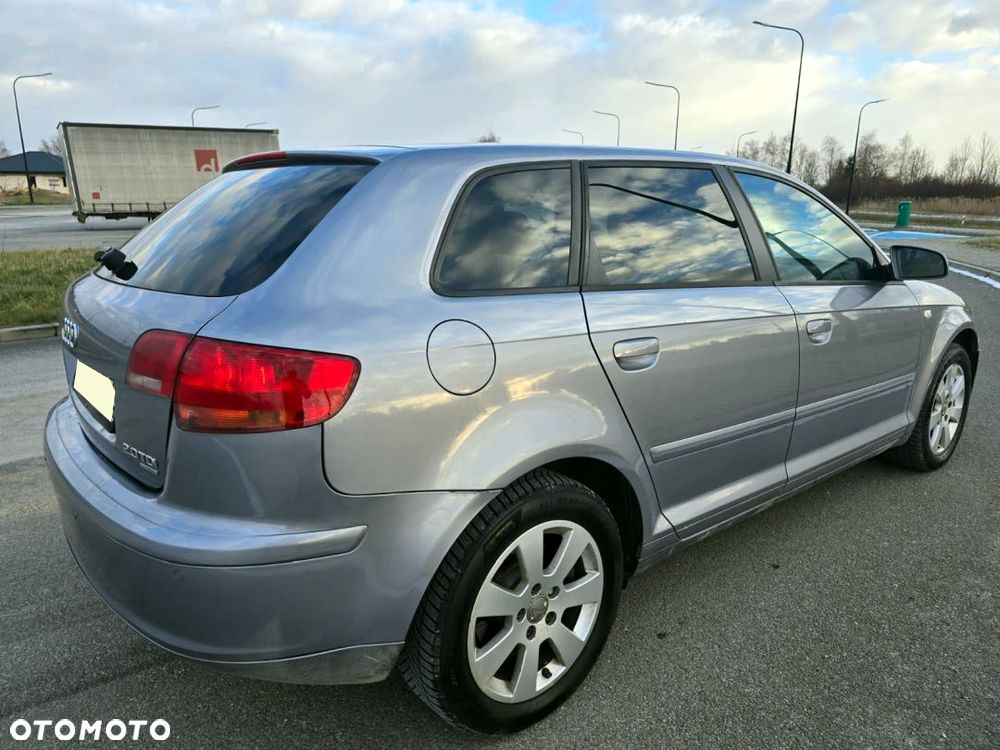 Audi A3 Sportback 2.0 TDI quattro Attraction - 36