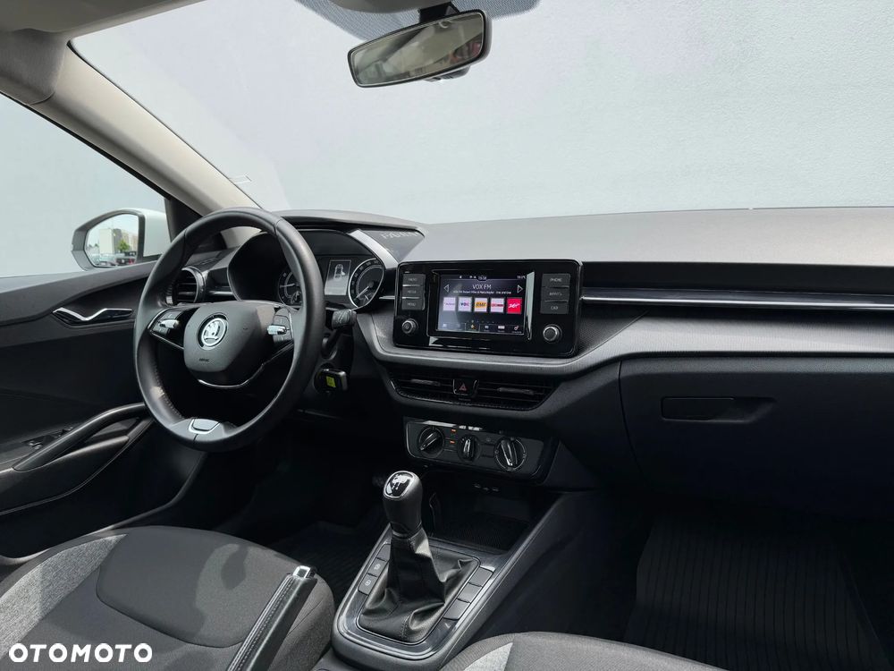 Skoda Fabia 1.0 Ambition - 11