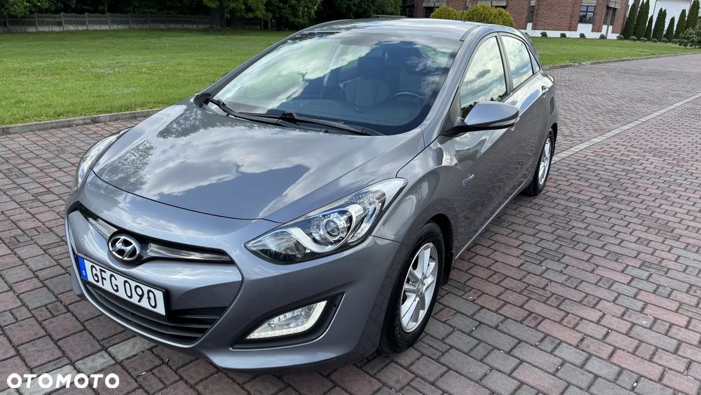 Hyundai i30 blue 1.6 GDI Passion - 2