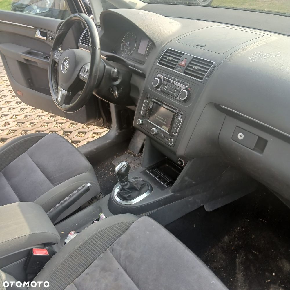 Volkswagen Touran 1.6 TDI DPF BlueMotion Technology DSG Comfortline - 13