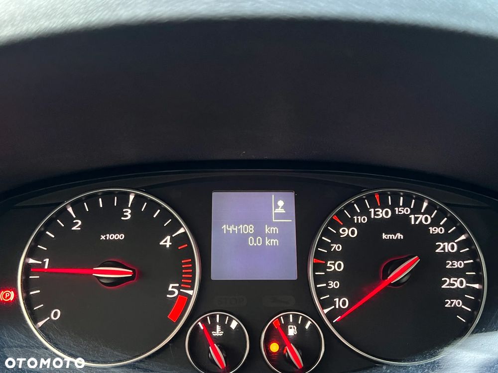 Renault Laguna 2.0 dCi Bose Edition - 9